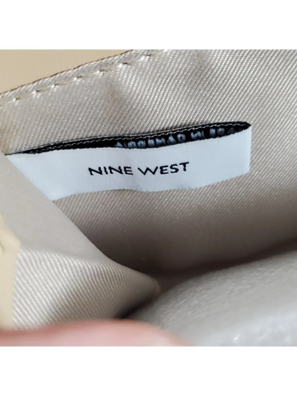 Nine West Norah Large Double Zip Around Wallet Clutch Beige Geometric Pattern